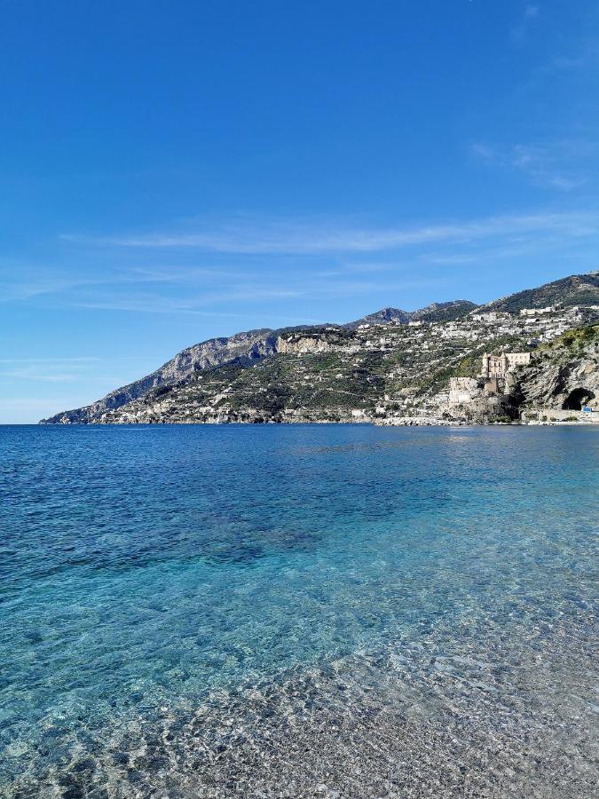 Appartamento A Terrace On The Sea Maiori Esterno foto